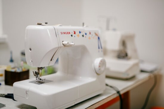 Mini Sewing Machine