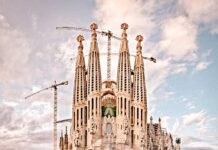 Popular Landmarks You Should Visit in London Landmarks