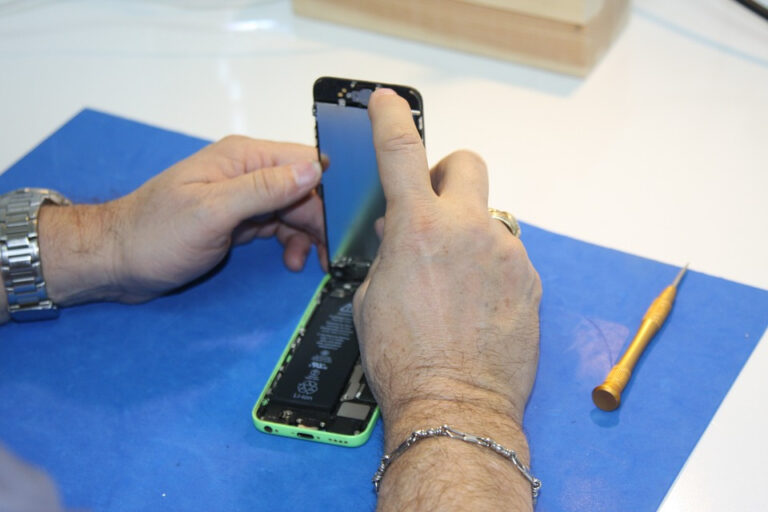 5 Misconceptions About the Cell Phones Repair in Peoria 