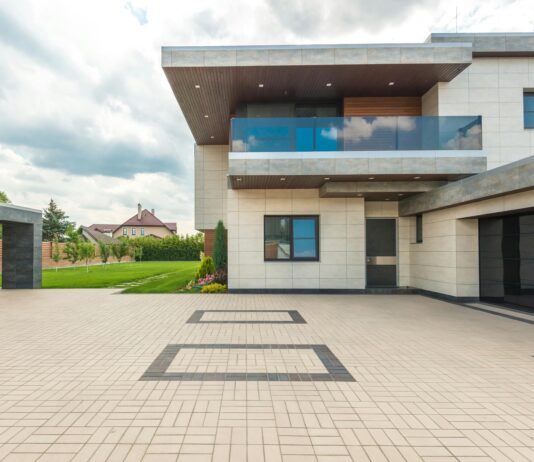 Why Interlocking Driveways Are the Smart Choice for Modern Homeowners Interlocking Driveways